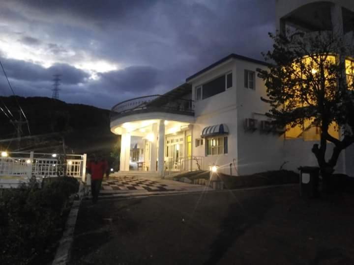 Hot Spring Hill B&B Checheng Exterior photo